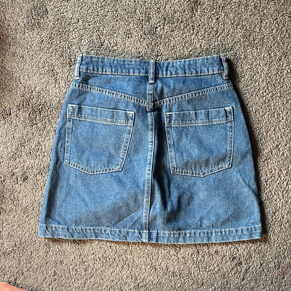 H&M Jean skirt - Picture 3 of 3